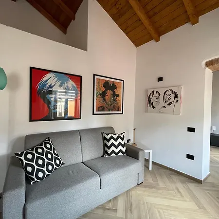 Luxuria شقة *