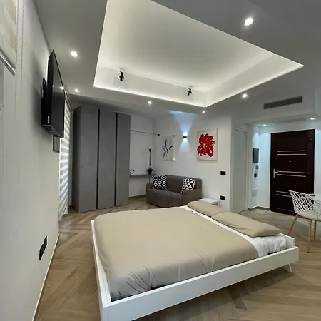 Luxuria 公寓 伊格莱西亚斯