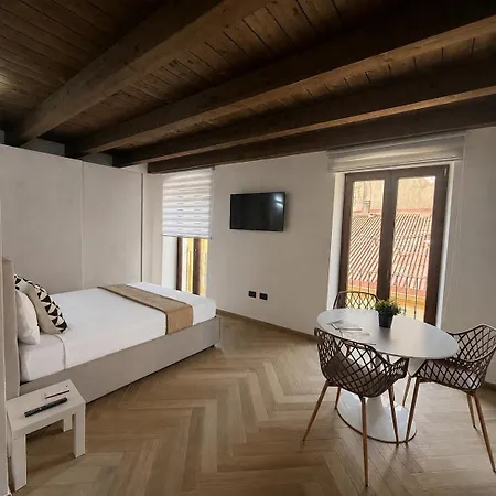 Luxuria Appartement *